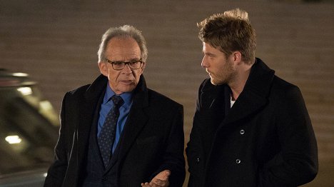 Ron Rifkin, Jake McDorman - Limitless - Arm-aggedon - De la película