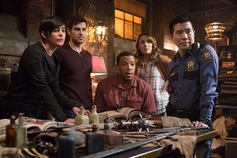 Jacqueline Toboni, David Giuntoli, Russell Hornsby, Bree Turner, Reggie Lee - Grimm - Map of the Seven Knights - Photos