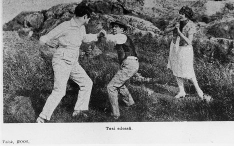 Favo Walter, Birgit Sergelius - Kyllä kaikki selviää - Lobby Cards