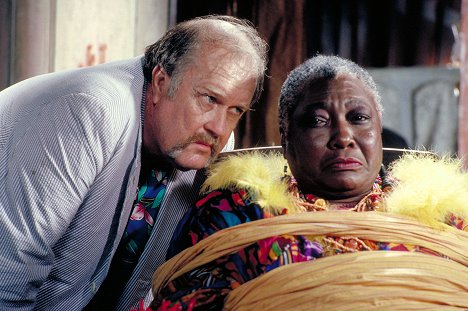 M. Emmet Walsh, Esther Rolle - The Mighty Quinn - Film