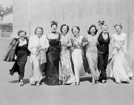 Rosalind Russell, Joan Crawford, Norma Shearer, Paulette Goddard, Mary Boland, Joan Fontaine - The Women - Z nakrúcania