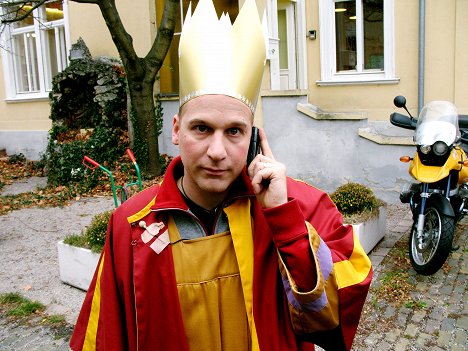 Alex Scheurer Galerie Z filmu ČSFD.cz