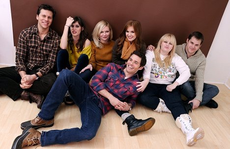 Hayes MacArthur, Lizzy Caplan, Kirsten Dunst, Isla Fisher, James Marsden, Rebel Wilson, Kyle Bornheimer - Baby na ťahu - Promo