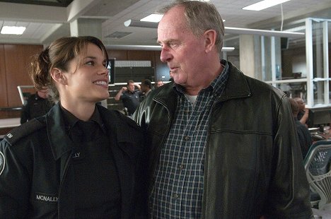 Missy Peregrym, Peter MacNeill - Rookie Blue - To Serve or Protect - Photos
