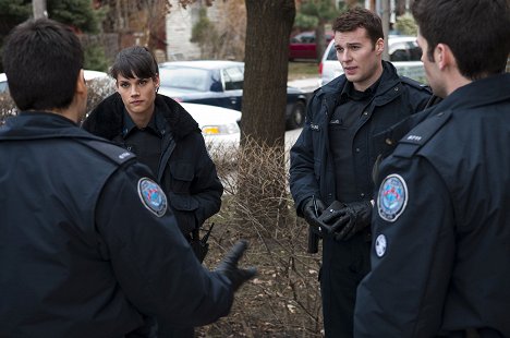 Missy Peregrym, Peter Mooney - Rookie Blue - The Rules - Photos