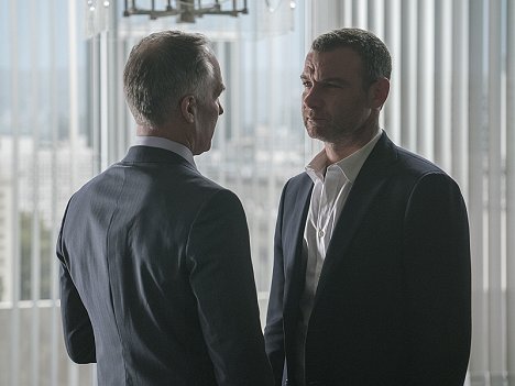 Liev Schreiber - Ray Donovan - The Texan - Photos