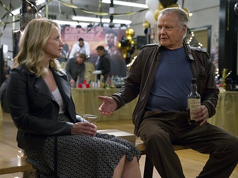 Paula Malcomson, Jon Voight - Ray Donovan - Rattus Rattus - Photos