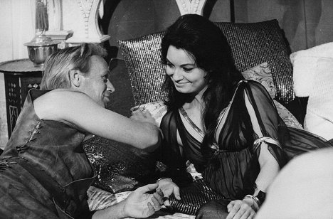 Richard Widmark, Rosanna Schiaffino - Les Drakkars - Photos