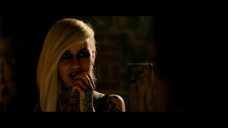 Sara Fabel - Parlor - Van film