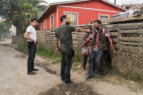 Rubén J. Carbajal, Alejandro Edda, Alfredo Herrera - Fear the Walking Dead - Die Salzsäule - Filmfotos