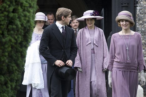 Michelle Dockery, Allen Leech, Elizabeth McGovern, Laura Carmichael - Downton Abbey - Episode 7 - Do filme