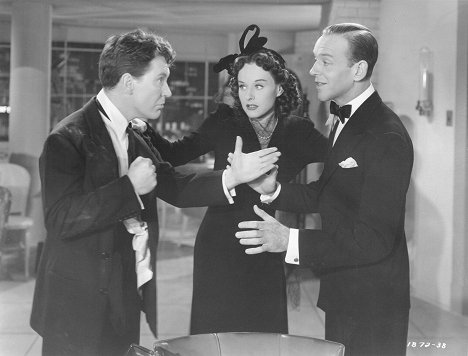 Burgess Meredith, Paulette Goddard, Fred Astaire - Second Chorus - Photos