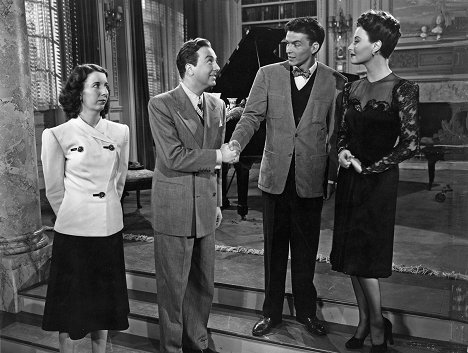 Mary Wickes, Jack Haley, Frank Sinatra, Michèle Morgan - Higher and Higher - Photos