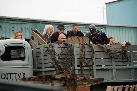 Caity Lotz, Victor Garber, Dominic Purcell, Franz Drameh, Brandon Routh, Arthur Darvill - Legends of Tomorrow - Out of Time - Photos