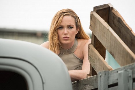 Caity Lotz - Legends of Tomorrow - Out of Time - Photos