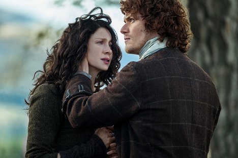 Caitríona Balfe, Sam Heughan - Outlander - Dragonfly in Amber - Van film