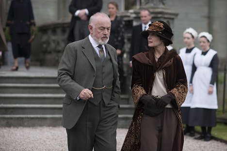Peter Egan, Elizabeth McGovern - Panství Downton - A Journey to the Highlands - Z filmu