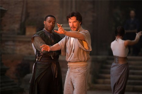 Chiwetel Ejiofor, Benedict Cumberbatch - Doktor Strange - Z filmu
