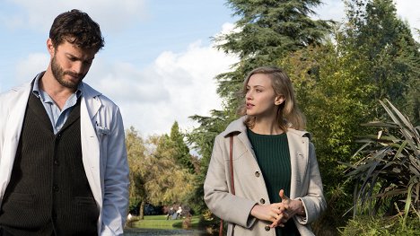 Jamie Dornan, Sarah Gadon - La resurrección de Louis Drax - De la película