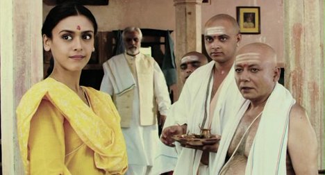 Hrishita Bhatt, Pankaj Kapur - Dharm - Film