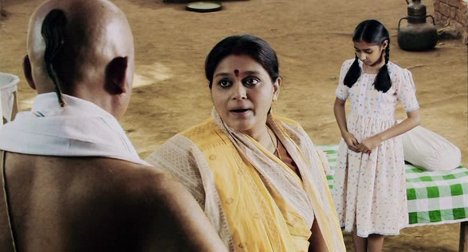 Supriya Pathak Kapur, Anany Tripathi - Dharm - De la película