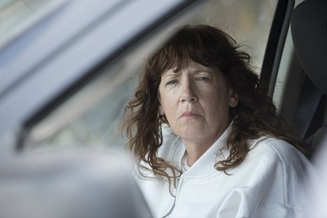 Ann Dowd - The Leftovers - A Most Powerful Adversary - Van film