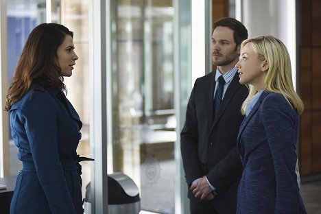 Hayley Atwell, Shawn Ashmore, Emily Kinney - Conviction - Pilot - Photos