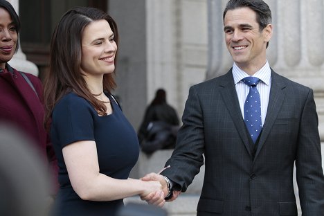 Hayley Atwell, Eddie Cahill - Conviction - Pilot - Film