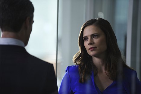Hayley Atwell - Conviction - Bridge and Tunnel Vision - Z filmu
