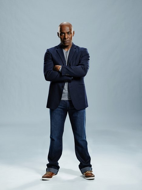 Paterson Joseph - Időutazók - Season 1 - Promóció fotók