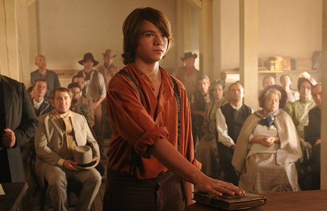 Joel Courtney - Tom Sawyer & Huckleberry Finn - Photos