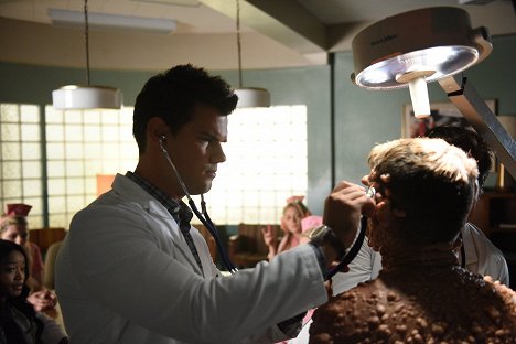 Taylor Lautner - Scream Queens - Warts and All - Z filmu