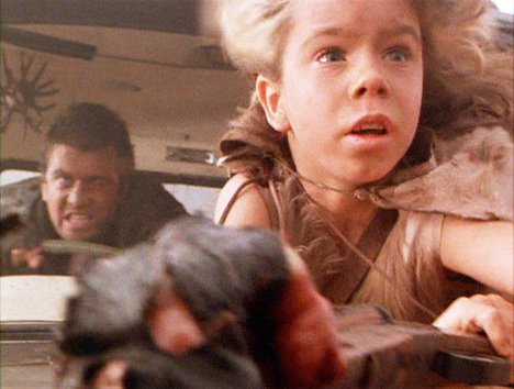 Mel Gibson, Emil Minty - Mad Max 2: The Road Warrior - Photos
