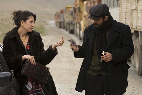 Rojîn Ulker, Tayanç Ayaydın - The Market: A Tale of Trade - Van film
