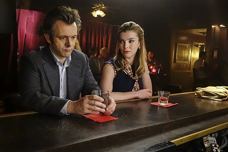 Michael Sheen, Betty Gilpin - Masters of Sex - The Pleasure Protocol - Photos