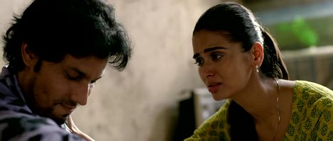 Randeep Hooda, Meenakshi Dixit - Laal Rang - Film