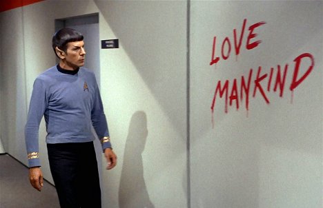 Leonard Nimoy - Star Trek - The Naked Time - Van film