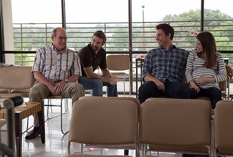 Richard Jenkins, Sharlto Copley, John Krasinski, Anna Kendrick - Die Hollars - Eine Wahnsinnsfamilie - Filmfotos