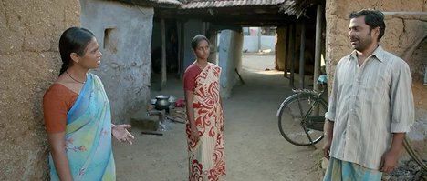 Ramya Pandian, Guru Somasundaram - Joker - Film
