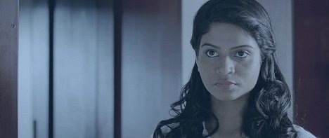 Riya Saira - Theevram - Do filme