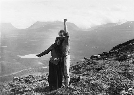 Edith Erastoff, Victor Sjöström - Berg-Eyvind und sein Weib - Filmfotos