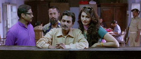 Murari Kumar, Nawazuddin Siddiqui, Richa Chadda - Gangs of Wasseypur Part II - Z filmu
