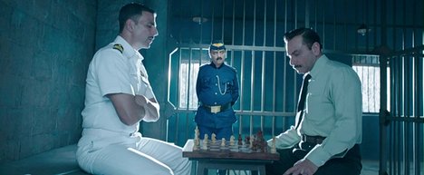 Akshay Kumar, Brijendra Kala, Pavan Malhotra - Rustom - De la película