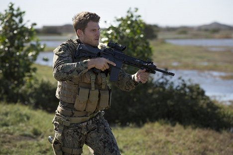 Travis Van Winkle - The Last Ship - Long Day's Journey - Photos