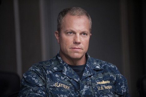 Adam Baldwin - The Last Ship - Safe Zone - Van film