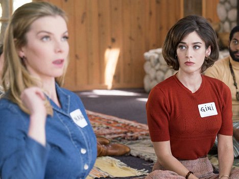 Betty Gilpin, Lizzy Caplan - Masters of Sex - In to Me You See - Filmfotók