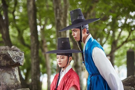 Yoo-jeong Kim, Bo-geum Park - Gureumi geurin dalbit - Kuvat elokuvasta