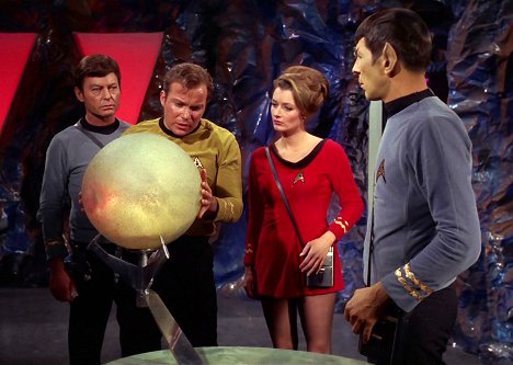 DeForest Kelley, William Shatner, Diana Muldaur, Leonard Nimoy - Star Trek - Return to Tomorrow - Photos