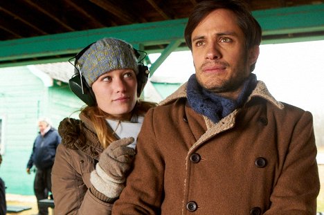 Ashley Hinshaw, Gael García Bernal - Deserted Cities - Photos