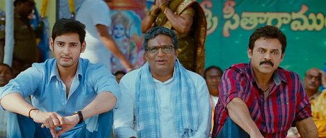 Mahesh Babu, Prakash Raj, Venkatesh Daggubati - Seethamma Vakitlo Sirimalle Chettu - Van film